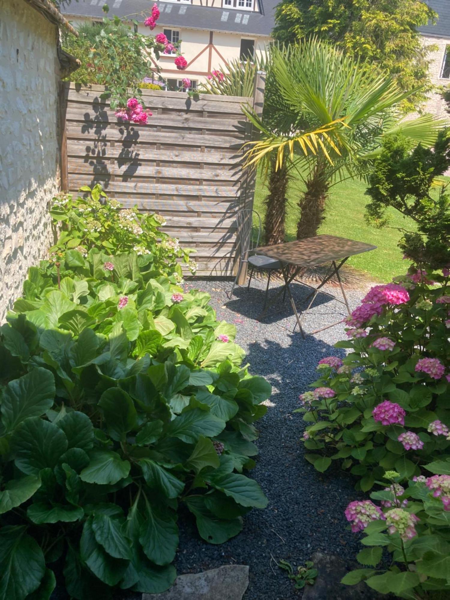 L'Oreade Amfreville-sur-Iton Exteriér fotografie